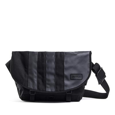 Crumpler Dinky Di Messenger M black